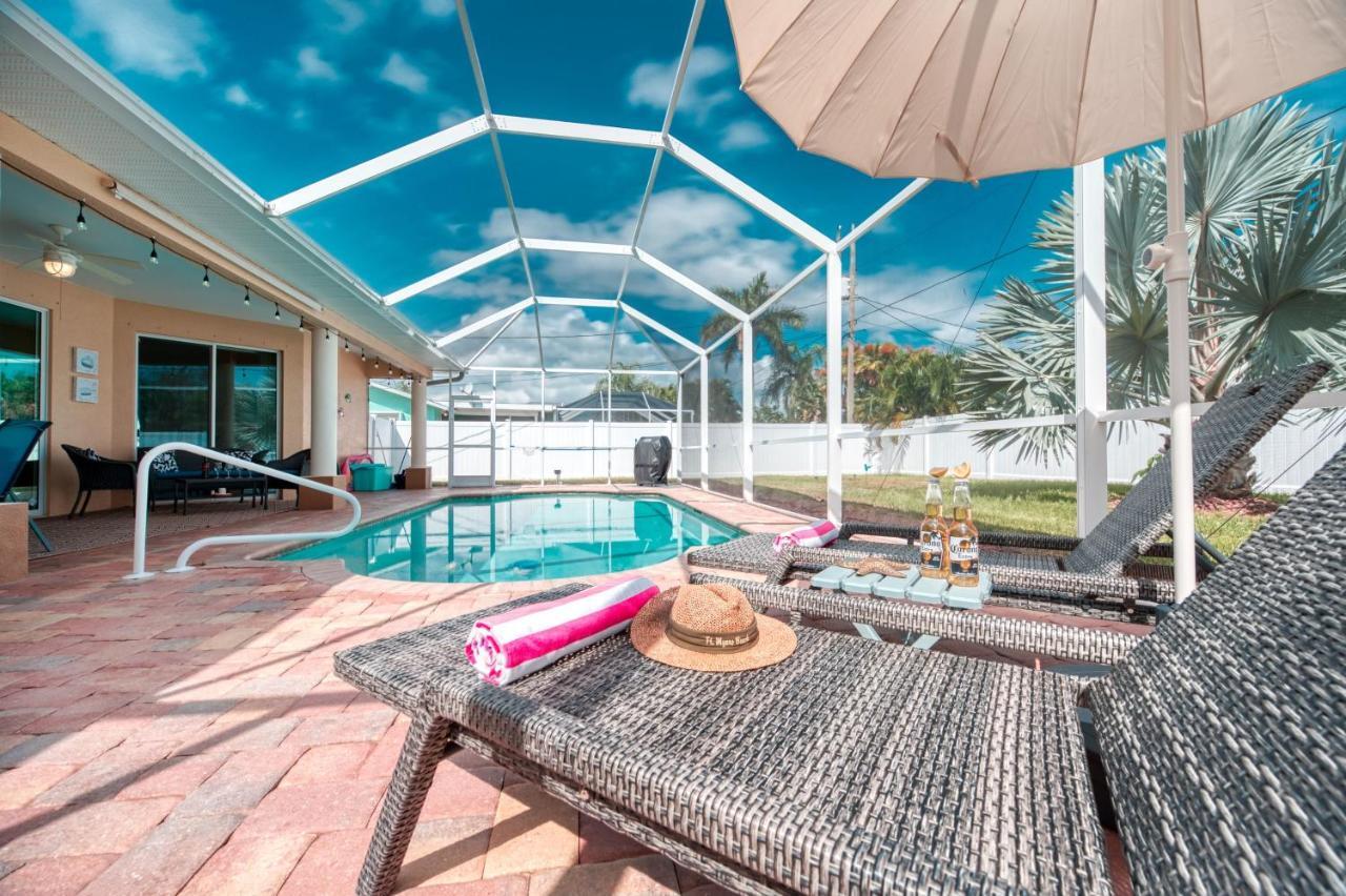 Villa Holiday Sunrise Cape Coral Exteriör bild
